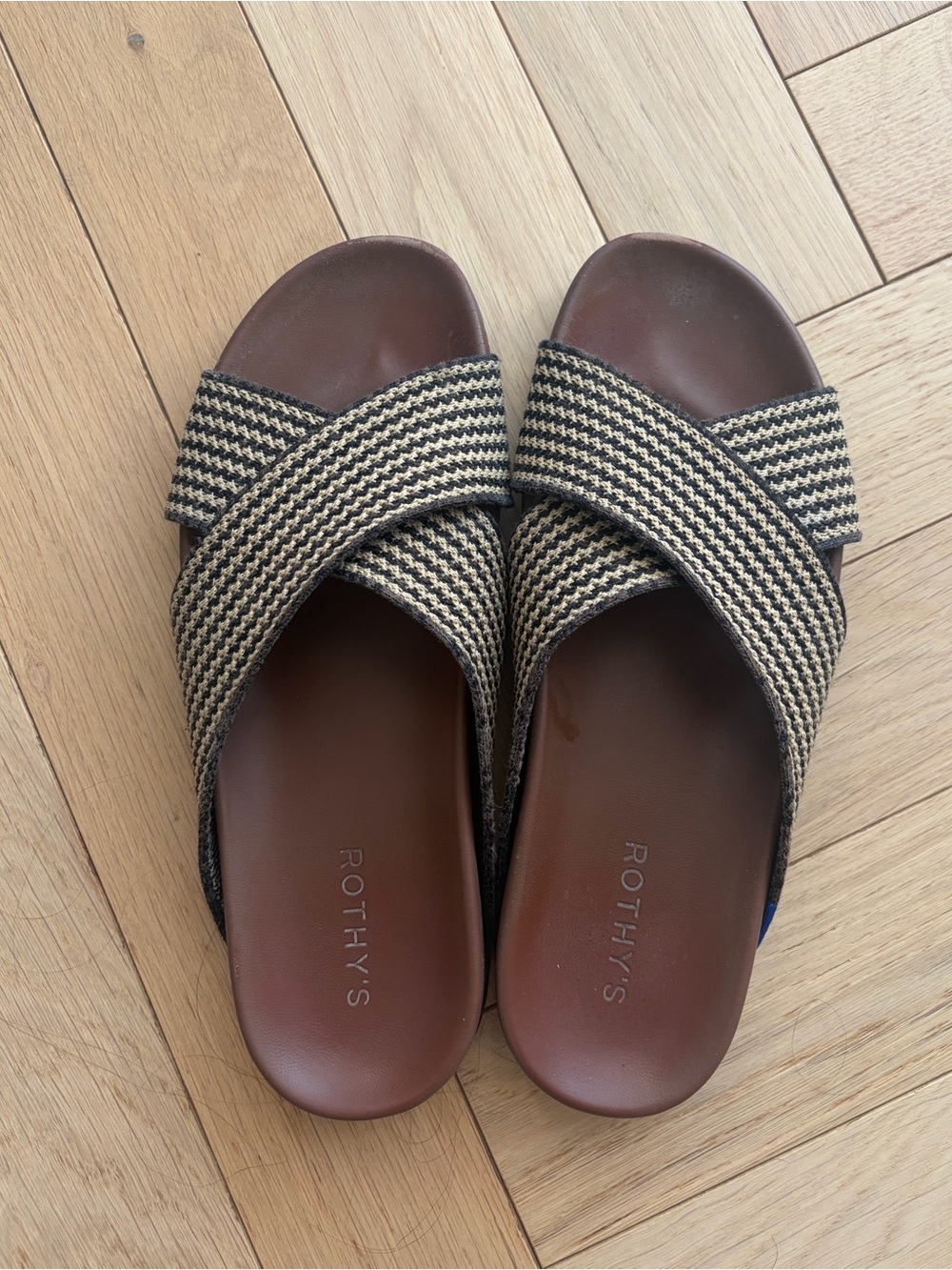 Rothy's Women's Tan and Black Woven Crisscross Slide Sandals